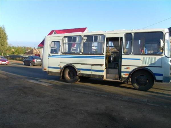 В Черкесске под колеса автобуса попала женщина